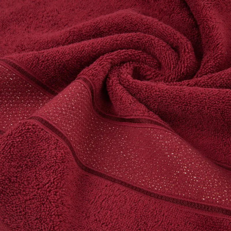 Ręcznik Liana 30x50 bordowy z błyszczącą  nicią 500 g/m2 Eurofirany