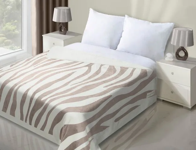 Narzuta na łóżko 170x210 Zebra beżowa pluszowa Eurofirany