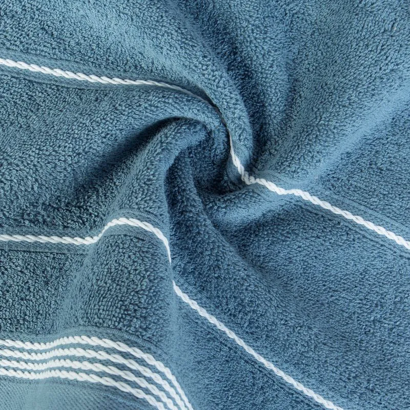 Ręcznik Mira 70x140 niebieski 10 ciemny frotte 500 g/m2 Eurofirany