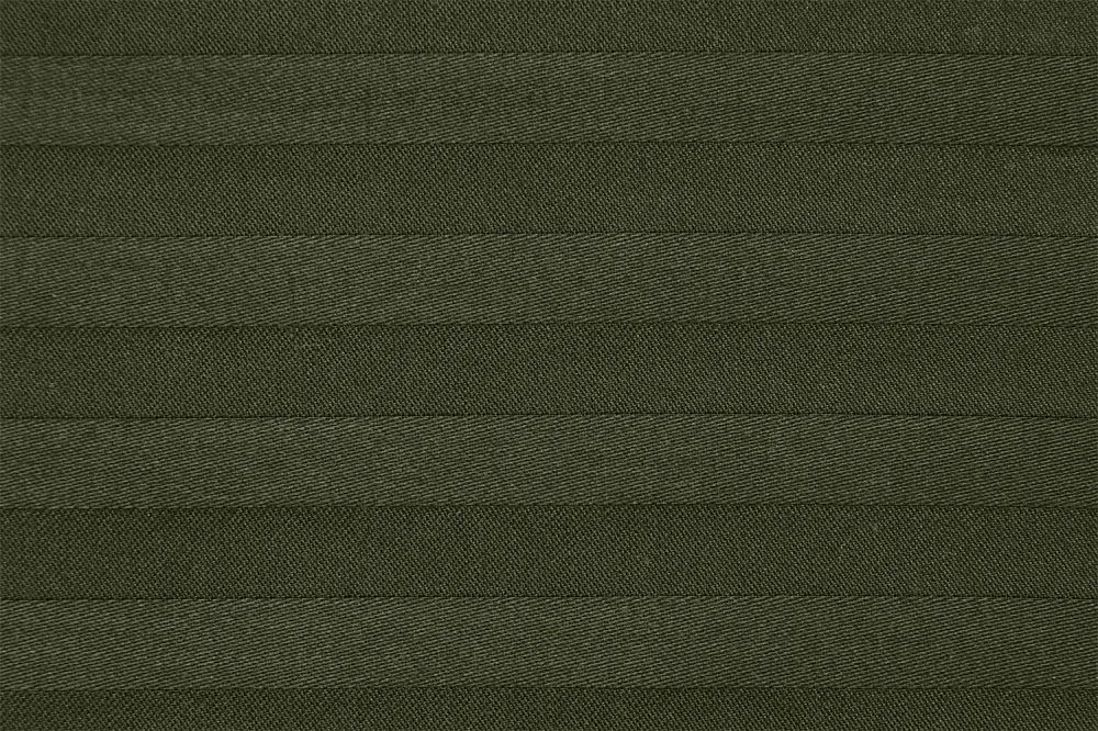 Pościel adamaszkowa 160x200 zielona       oliwkowa 35 jednobarwna 1cm paski Matex