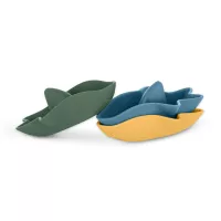 Zabawki kąpielowe silikonowe Sharks 3  szt. 6m+ PETITE&MARS