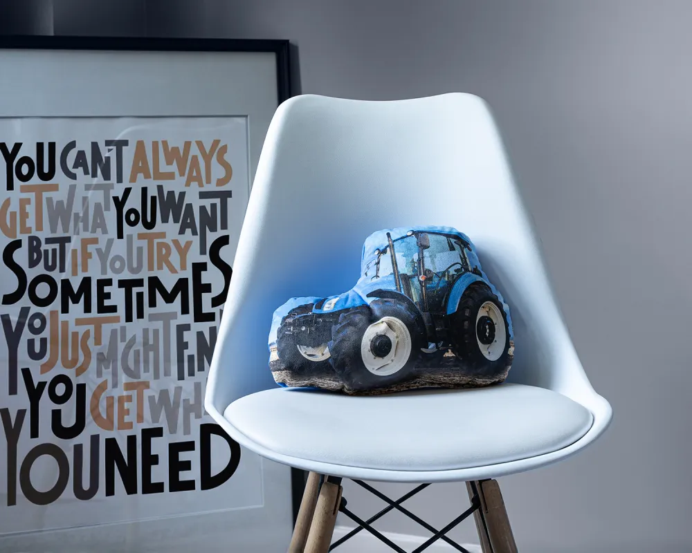 Poduszka przytulanka Kształtka 33x22 012  Traktor niebieska