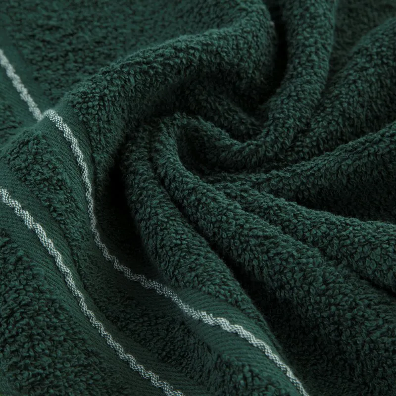 Ręcznik Emina 50x90 zielony ciemny  zdobiony stebnowaną bordiurą 500 g/m2 Eurofirany