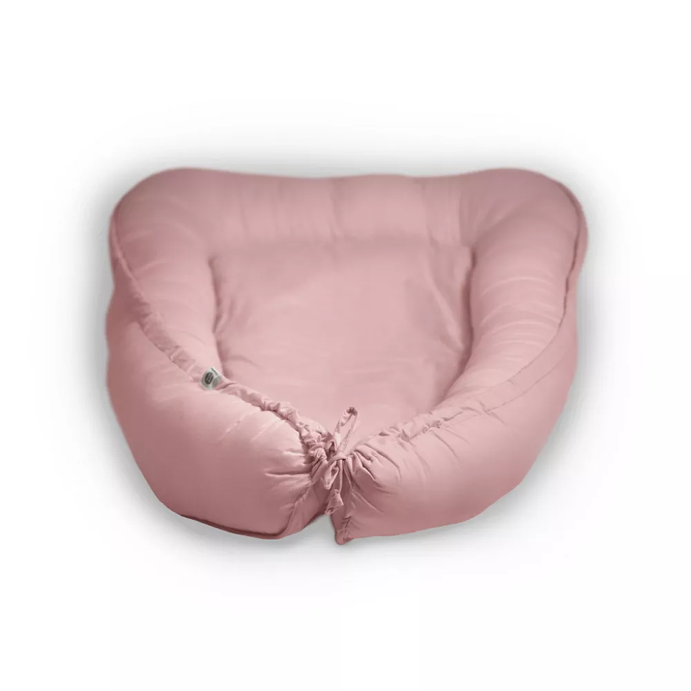 Kokon niemowlęcy FEEL SAFE różowy  bawełniany 90x60 cm PETITE&MARS