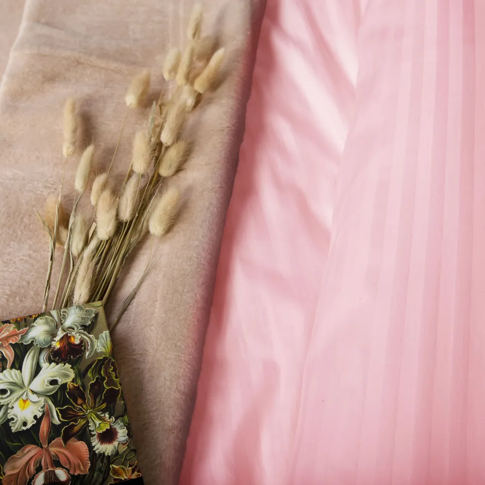Pościel satynowa 200x220 pudrowa różowa pasy jednobarwna Cizgili adamaszkowa