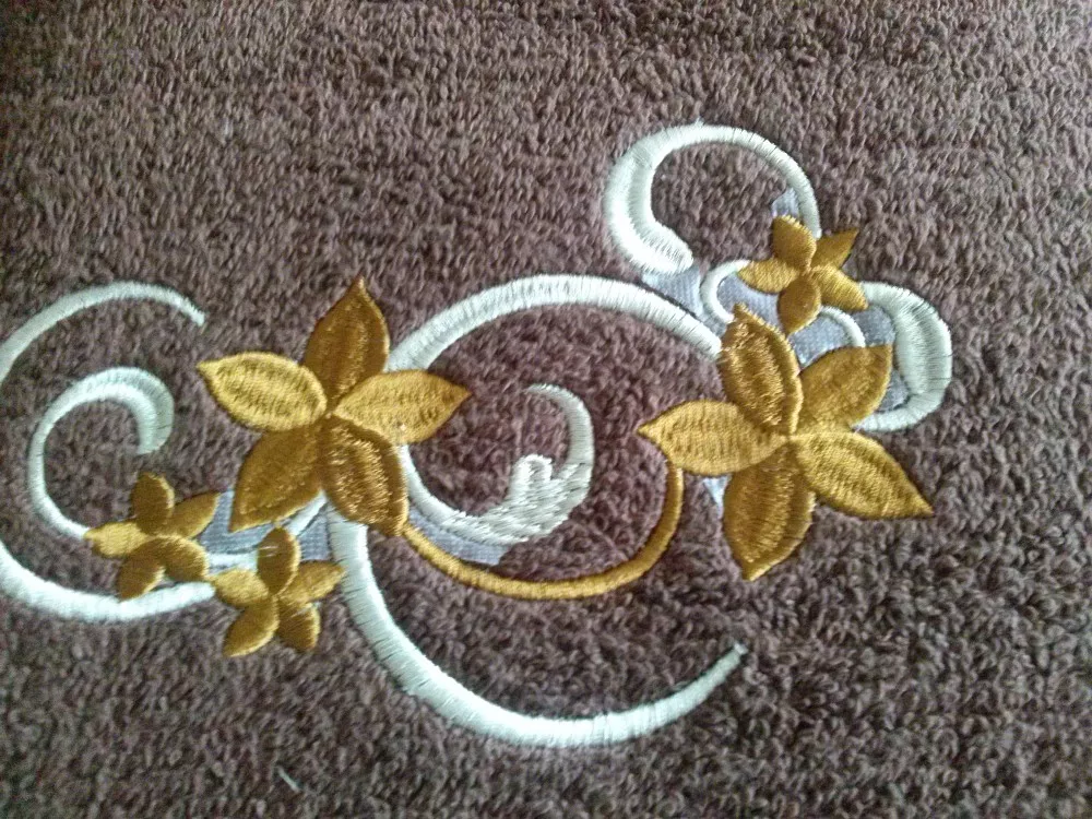 Komplet ręczników Frotte 3 szt brązowe z haftem kwiatki