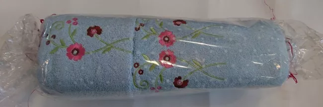 Komplet ręczników 2 szt cukierek Kwiatki błękitny z haftem 50x70,70x130 400g/m2