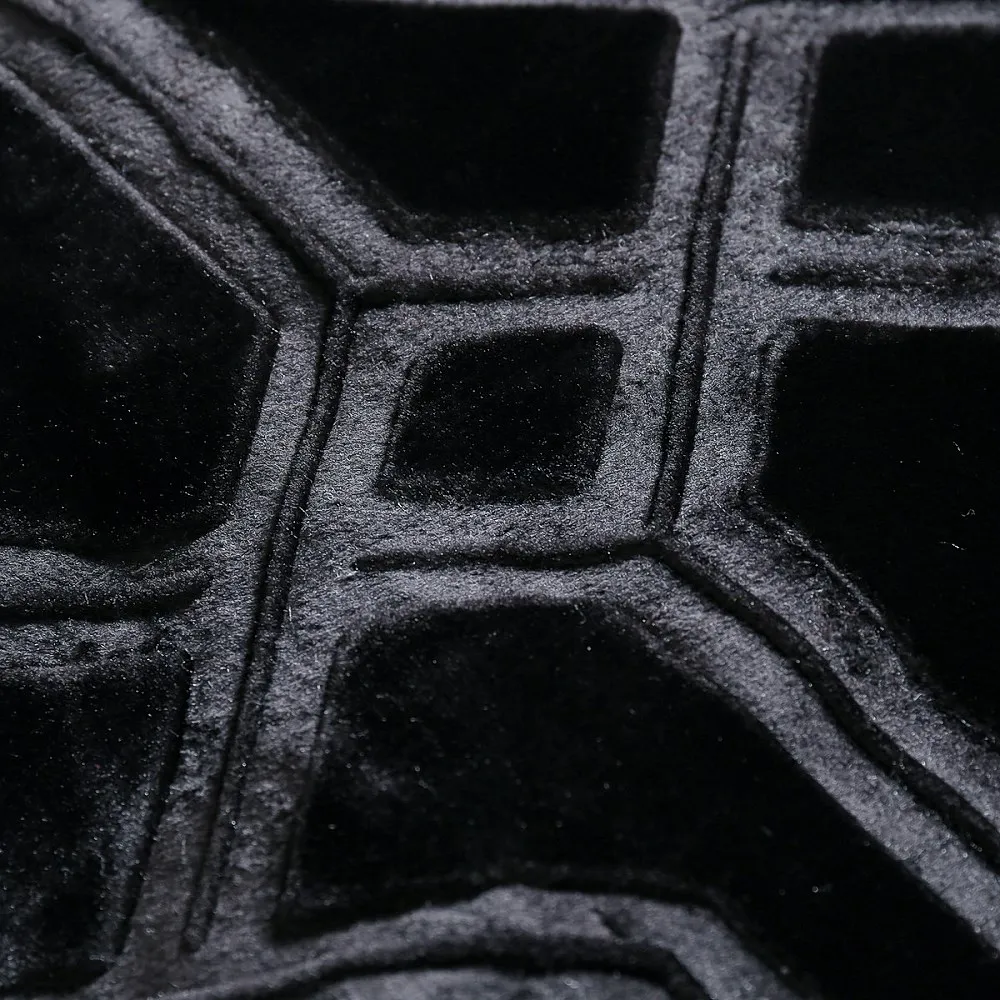 Koc akrylowy 160x200 Vito czarny tłoczony geometryczny narzuta dekoracyjna