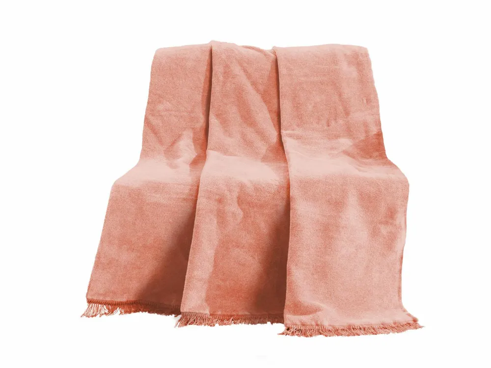 Koc bawełniany akrylowy 150x200 B333 różowy jednobarwny z frędzlami narzuta na łóżko 450g/m2