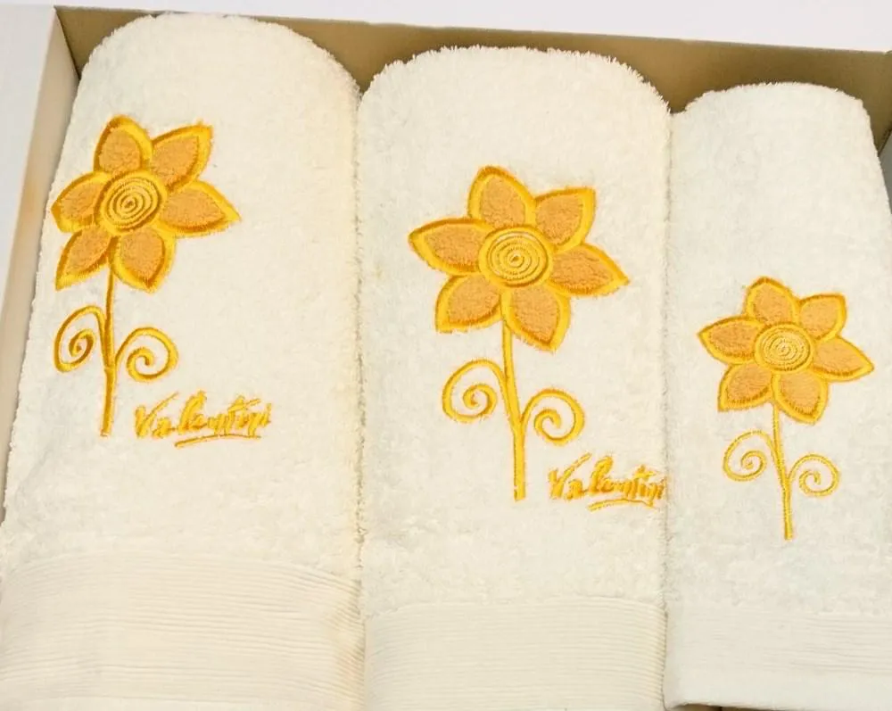 Komplet ręczników w pudełku 3 szt Valentini ekrii w żółte kwiatki 30x50 50x100 70x140