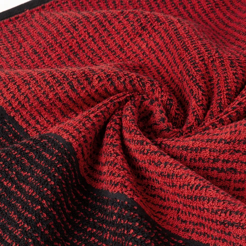 Ręcznik Leon 30x50 czarny czerwony z żakardowym wzorem w paski frotte 500g/m2 Eurofirany