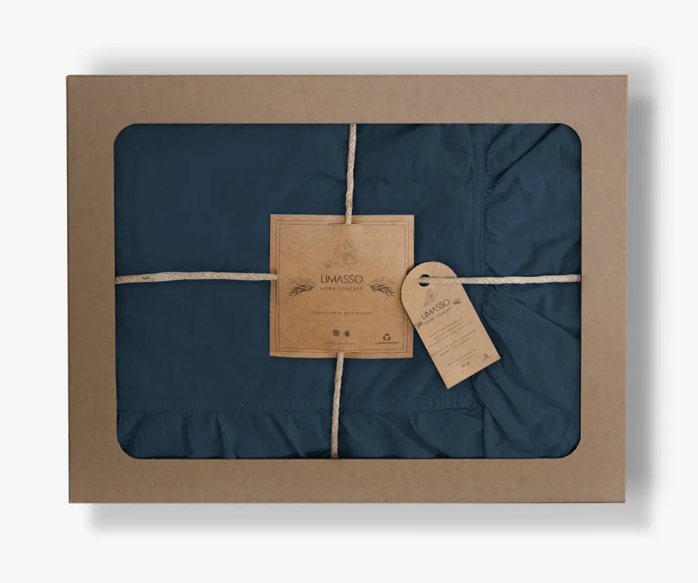 Pościel bawełniana 160x200 niebieska ciemna z falbanką jednobarwna w pudełku Stonewashed Dress Blue