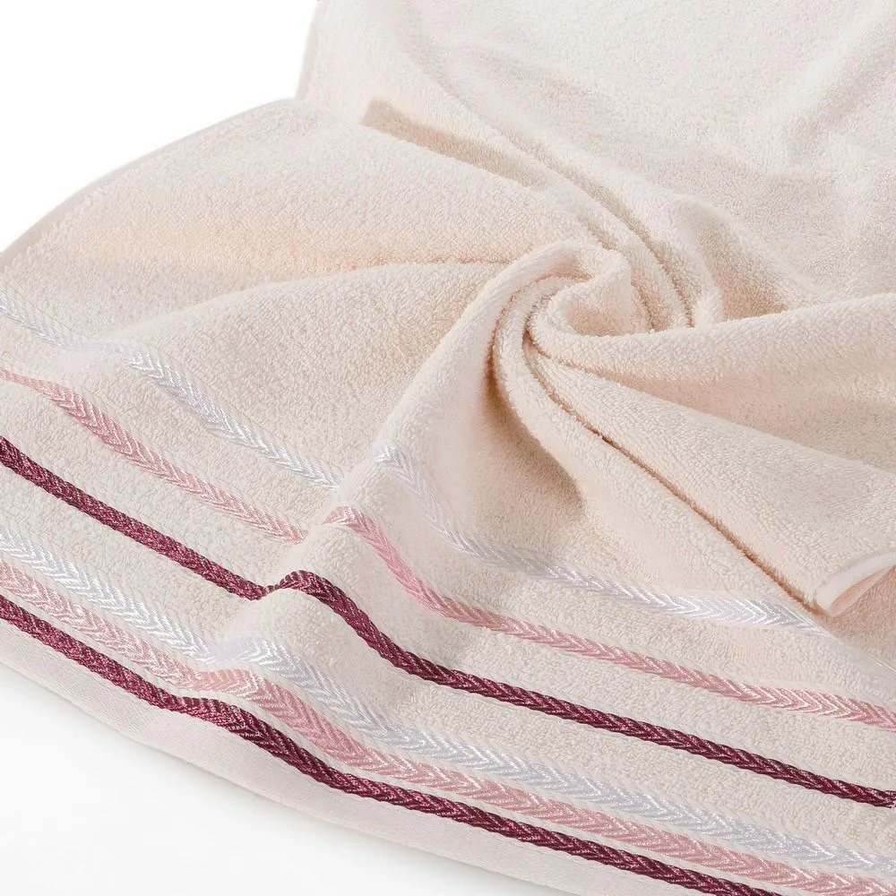 Ręcznik Livia 70x140 06 jasno różowy 500 g/m2 Eurofirany