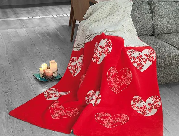Koc bawełniany akrylowy 150x200 serca Romantic czerwony ekri Glamour Greno 