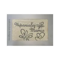 Prezent dla mamy ręcznik 70x140 Wspaniałej Mamie kremowy serduszka w pudełku na Dzień Matki motylki