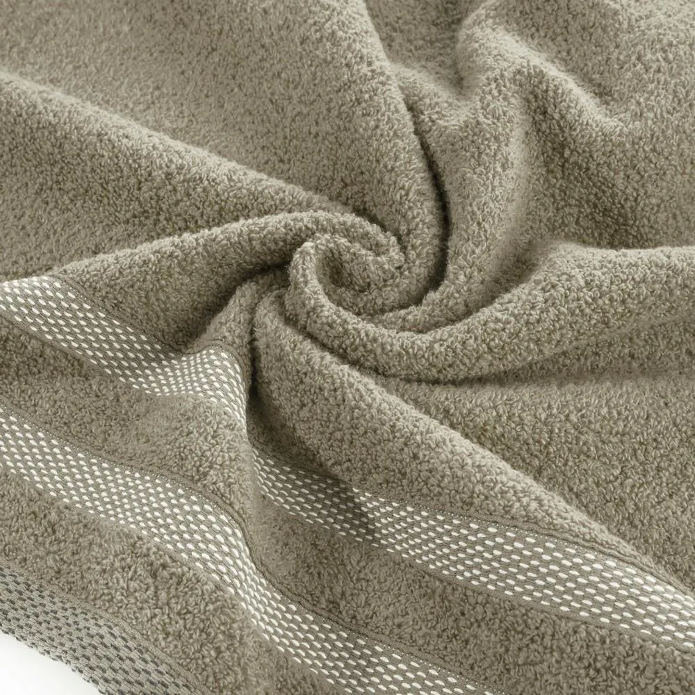 Ręcznik Riki 50x90 brązowy jasny 05 400g/m2 Eurofirany