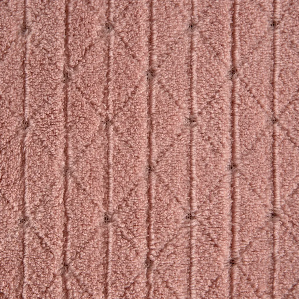 Koc narzuta z mikrofibry 200x220 Cindy 4 pudrowy różowy dekoracyjny