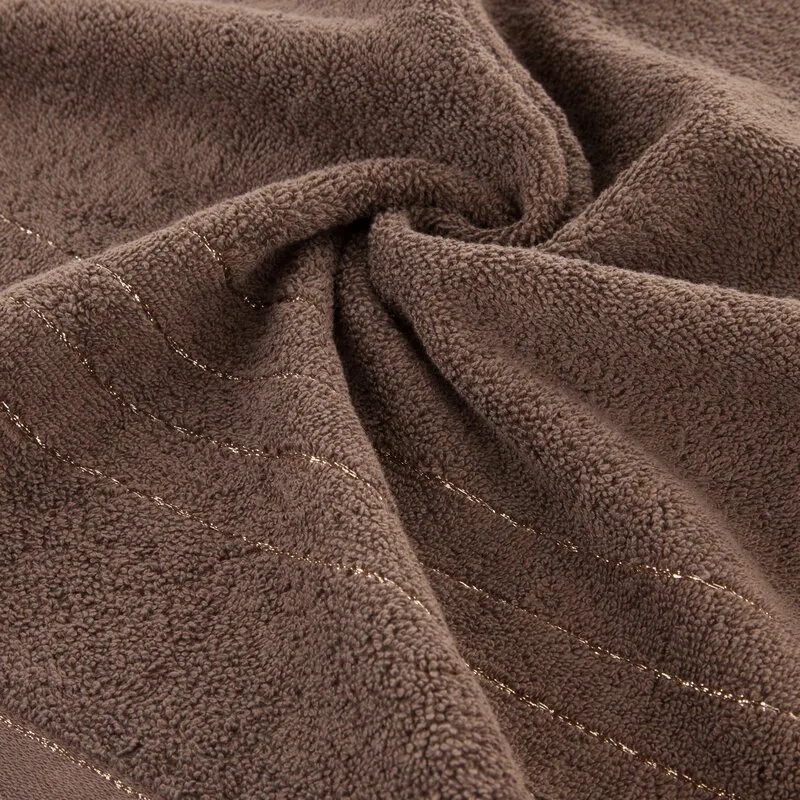 Ręcznik Gala 50x90 brązowy ciemny  zdobiony błyszczącą nicią 500 g/m2 Eurofirany