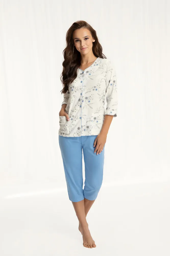 Piżama damska 638 niebieska kwiatowa 3XL rękaw 3/4 spodnie 3/4 rozpinana bawełniana