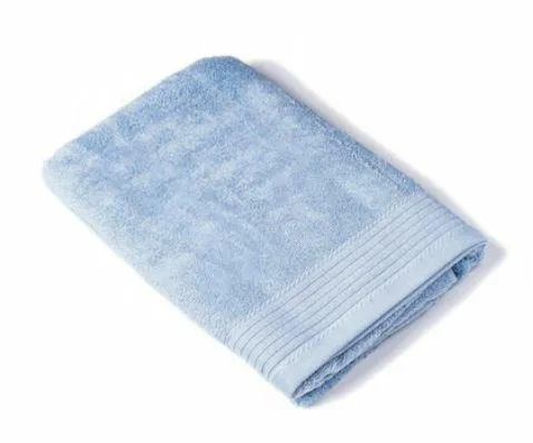 Ręcznik Milos 70x140 błękitny z bordiurą 550 g/m2