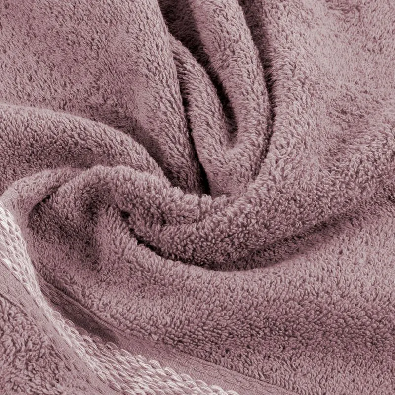 Ręcznik 70x140 Altea pudrowy różowy z ozdobną welurową bordiurą w pasy frotte 500 g/m2 Eurofirany