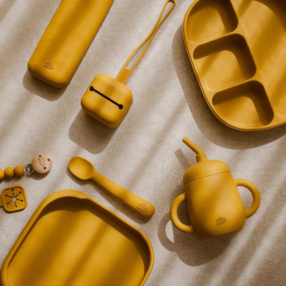 Kubek niekapek z silikonową słomką żółty  do nauki picia