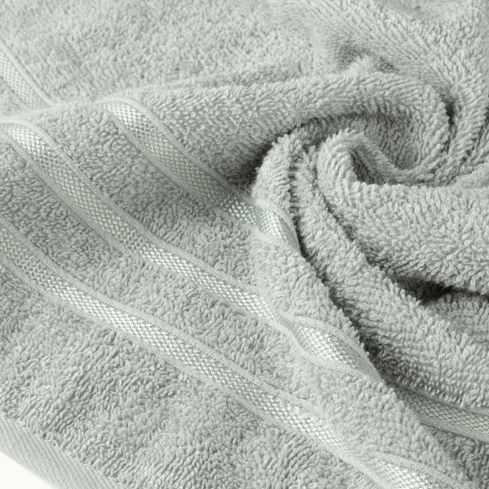 Komplet ręczników 2 szt Loca srebrny      upominkowy frotte 480g/m2 Eurofirany