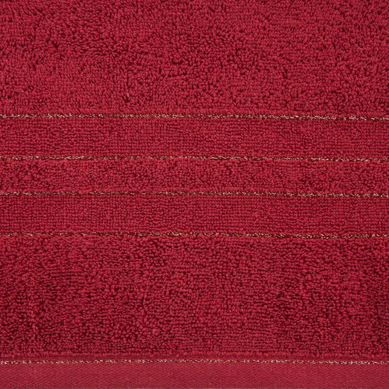 Ręcznik Gala 70x140 bordowy zdobiony  błyszczącą nicią 500 g/m2 Eurofirany