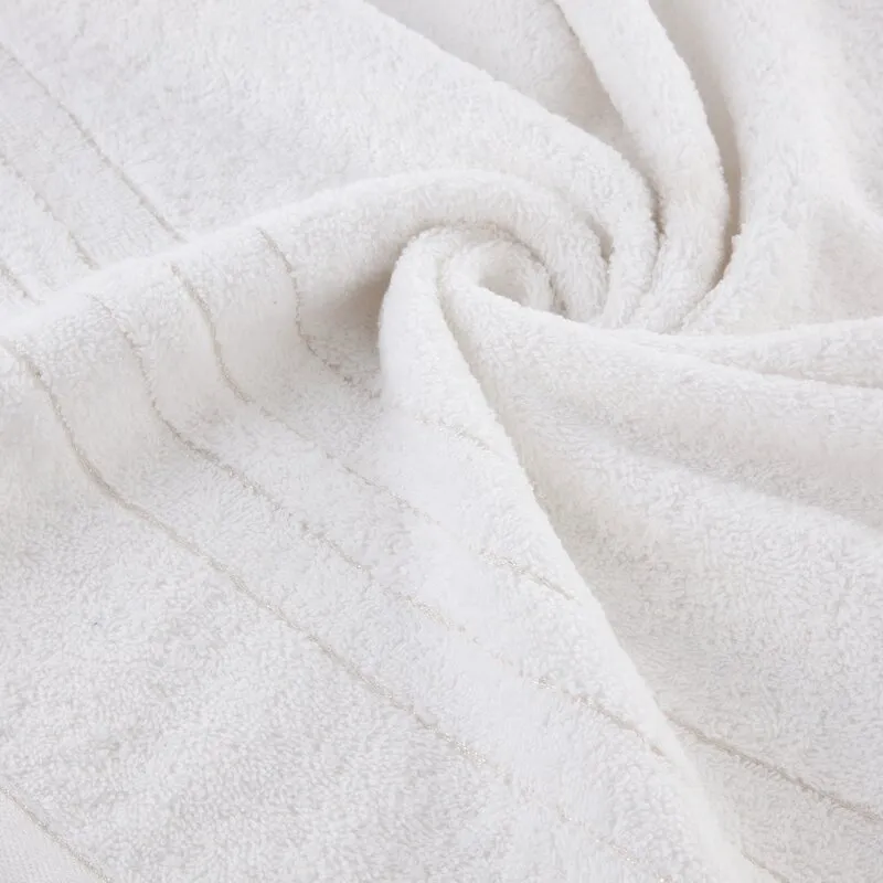 Ręcznik Gala 70x140 biały zdobiony  błyszczącą nicią 500 g/m2 Eurofirany