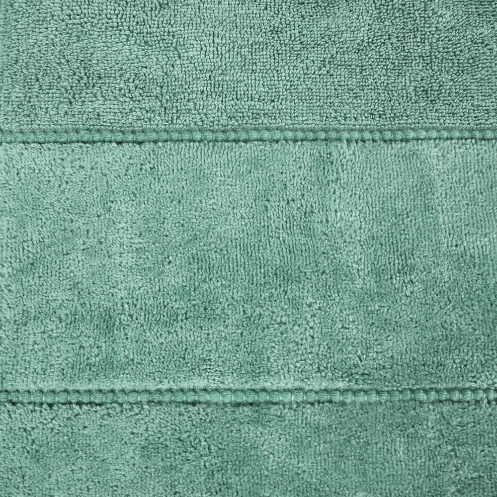 Ręcznik Mari 70x140 zielony ciemny 500g/m2 frotte Eurofirany