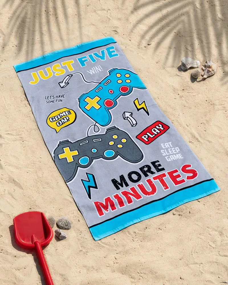 Ręcznik plażowy 70x140 Game Over Just Five 1095 pady More Minutes szary dziecięcy bawełniany młodzieżowy