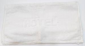 Ręcznik Hotelowy 50x100 biały z napisem Hotel niska cena Greno wyprzedaż