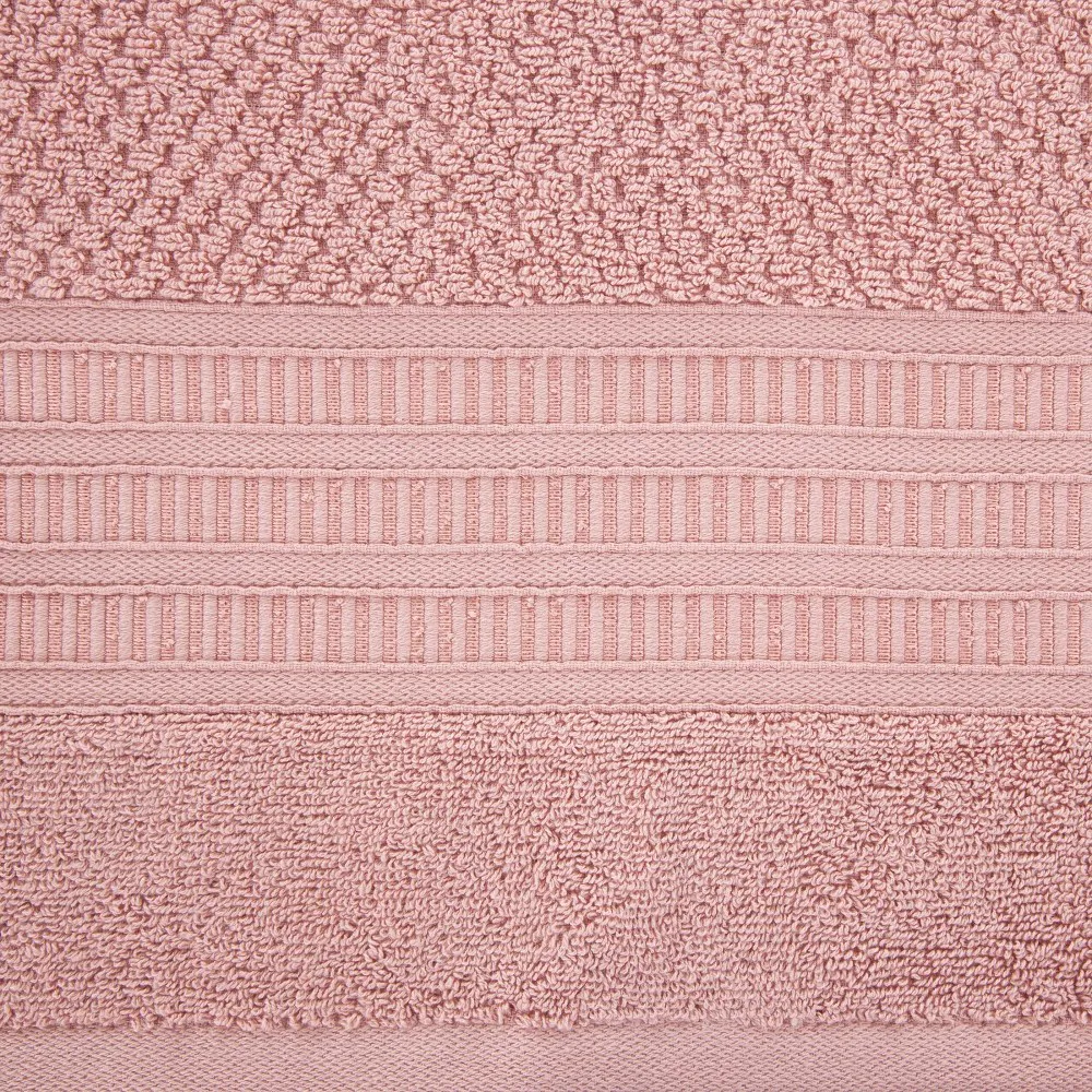 Ręcznik Rosita 70x140 pudrowy różowy  o ryżowej strukturze 500g/m2 Eurofirany