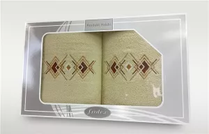 Komplet ręczników w pudełku 2 szt 50x90 70x140 Gift kremowy wzór 4 Frotex