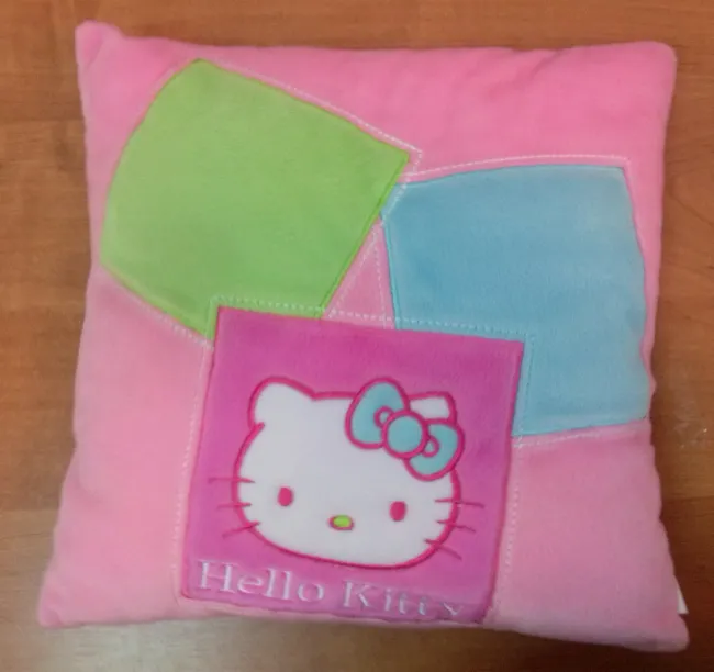 Poduszka - przytulanka dziecięca Hello Kitty 4593