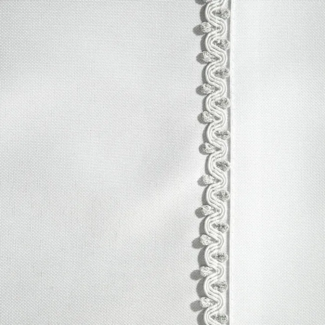 Obrus serwetka 30x40 Elima 4 szt. biały lamówka ze srebrnymi elementami w pudełku Eurofirany