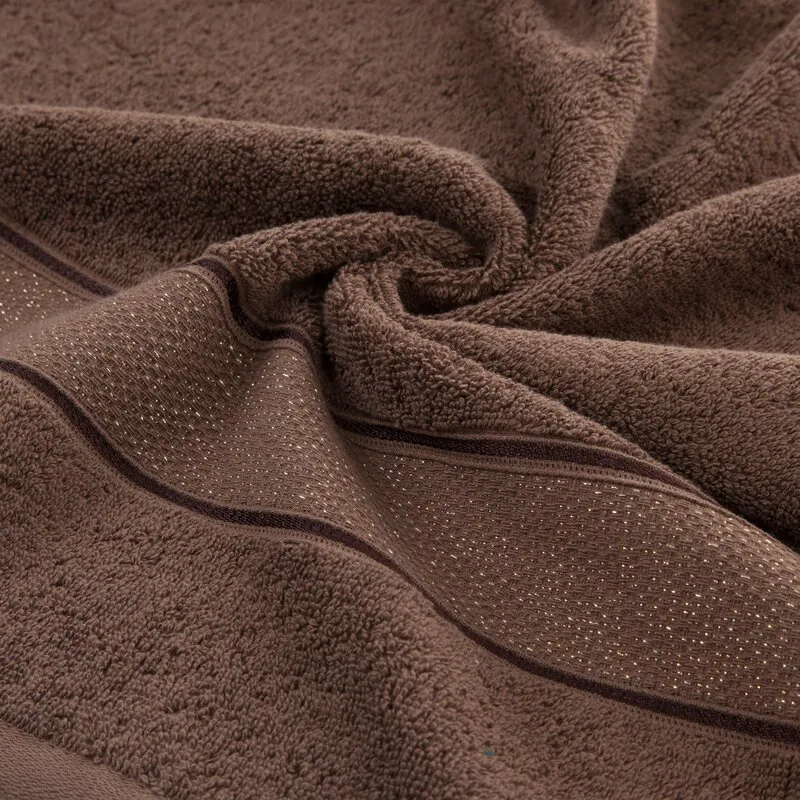 Ręcznik Liana 30x50 brązowy ciemny  z błyszczącą nicią 500 g/m2 Eurofirany