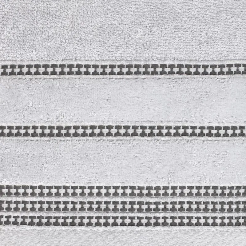 Ręcznik 30x50 Amanda  srebrny z ozdobną welurową bordiurą w pasy frotte 500 g/m2 Eurofirany