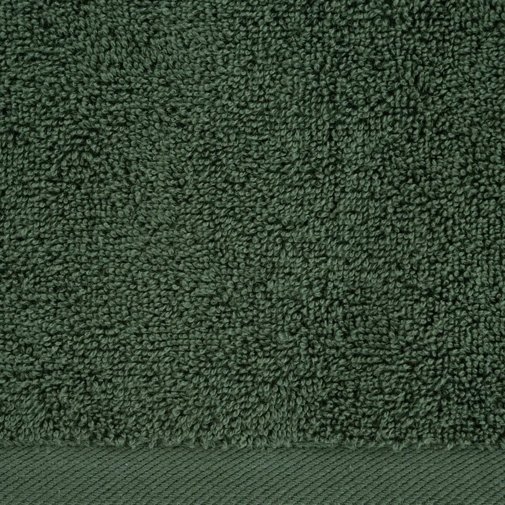Ręcznik Gładki 2 70x140 zielony  ciemny 31 500g/m2 Eurofirany