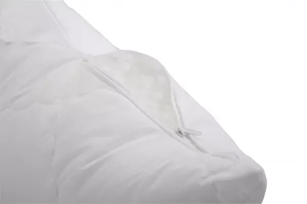 Poduszka antyalergiczna 50x70 Antystres  pikowana 700g biała z włóknem węglowym Inter Widex