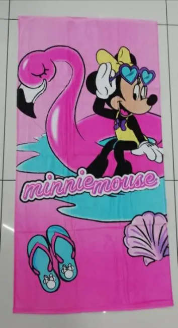 Ręcznik plażowy 70x140 Myszka Mini Minnie Mouse Flaming klapki muszelka różowy  360g/m2 dziecięcy 3538