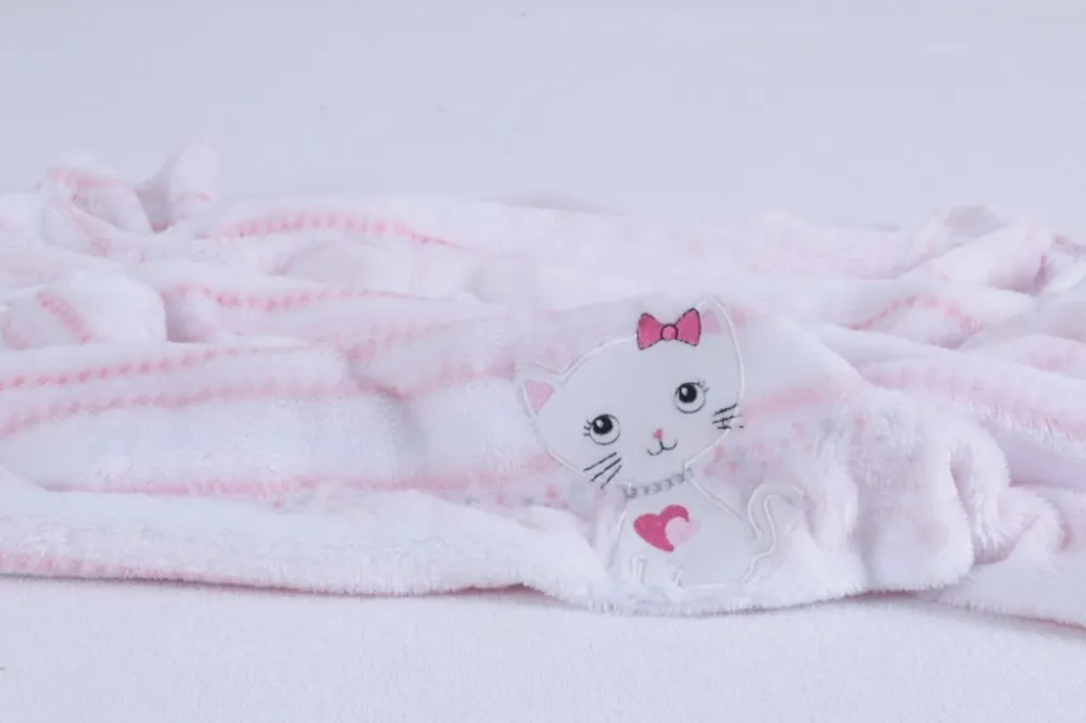 Kocyk dziecięcy 75x100 Ricco różowy       biały z mikrofibry z haftem aplikacją kotka