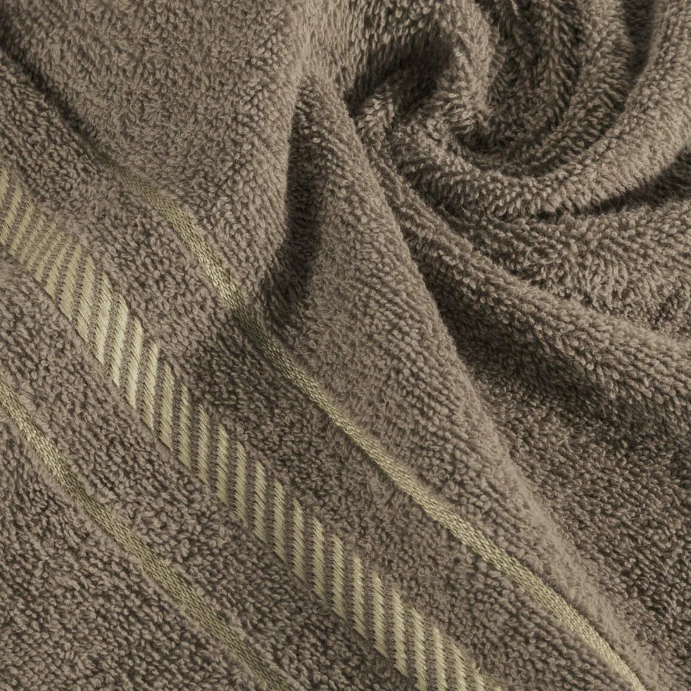 Ręcznik Koral 30x50 brązowy frotte        480g/m2 Eurofirany