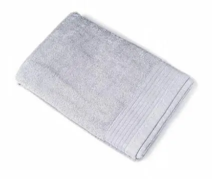 Ręcznik Milos 50x100 szary jasny z bordiurą 550 g/m2