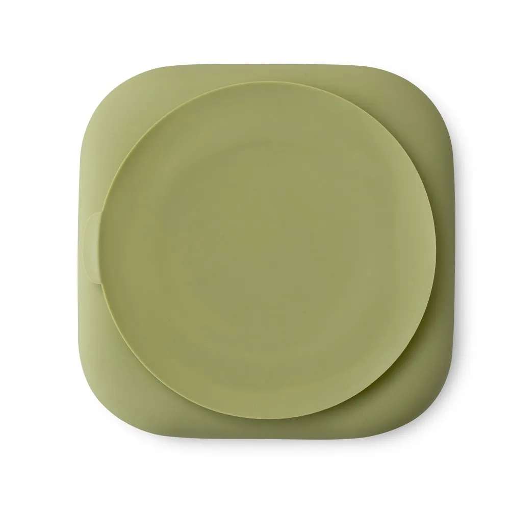 Talerz z przyssawką 18x18 zielony         silikonowy do nauki jedzenia