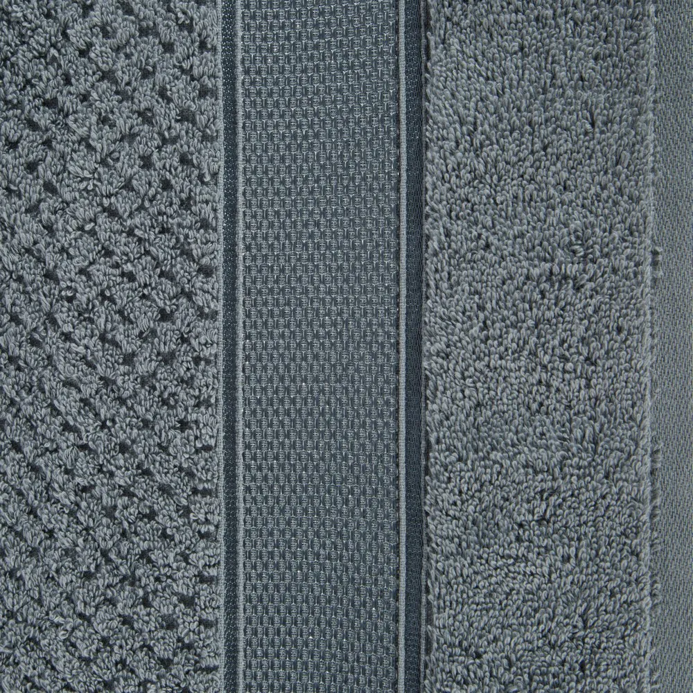 Ręcznik Milan 70x140 stalowy frotte 500m/g2 bawełniany z bordiurą przetykaną błyszczącą nicią Eurofirany