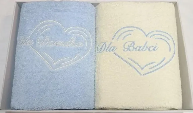 Komplet ręczników w pudełku 2 szt 70x140 Dla Babci i Dziadka kremowy błękitny 05