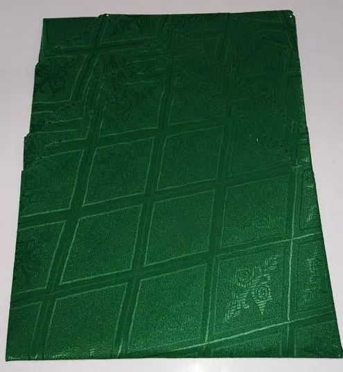 Obrus plamoodporny serwetki 30x30 kpl 4 szt. jednobarwny zielony ciemny różne wzory niska cena