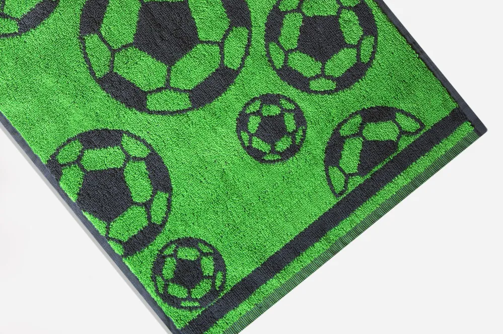 Ręcznik do przedszkola 40x60 Football piłki piłeczki zielony 470g/m2 Greno