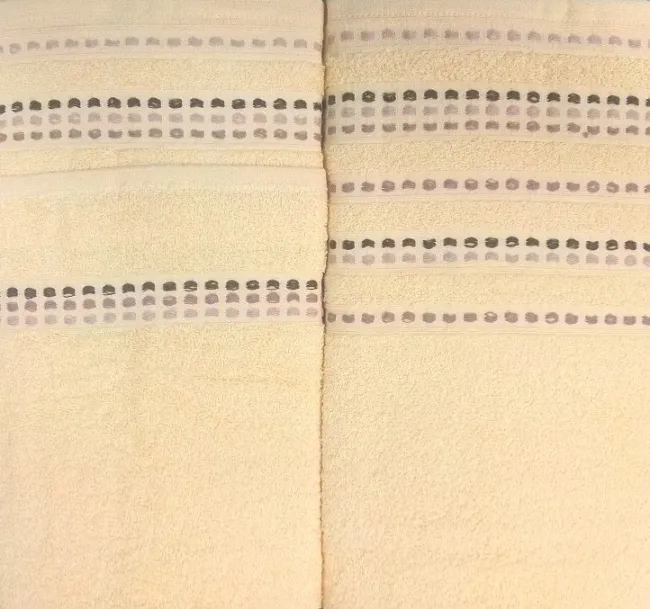 Komplet ręczników Viana Castelo 3 szt. Żółty Ziplar -przykładowy wzór